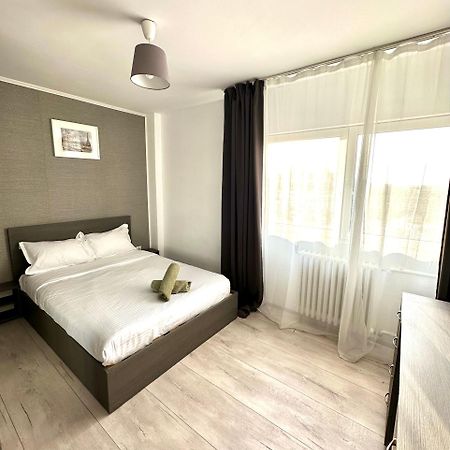 Central Apartment Tower Bucarest Esterno foto